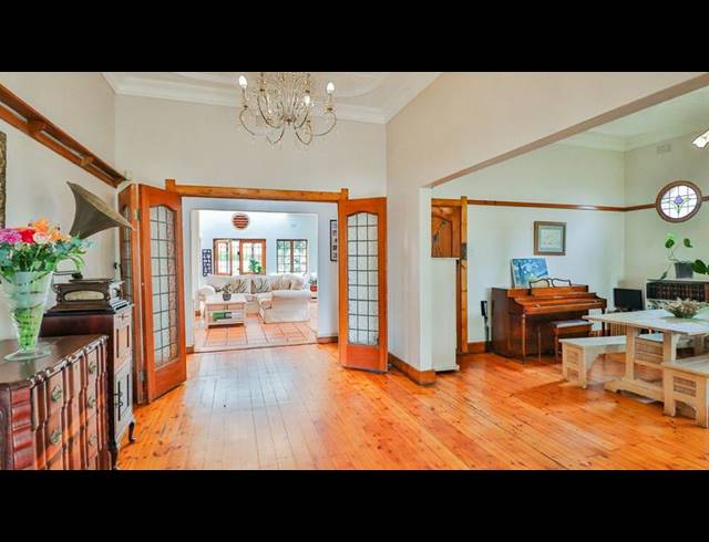 6 BEDROOM HOUSE FOR SALE IN KENSINGTON